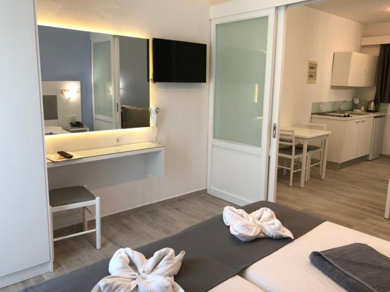 Katia Hotel Ialysos  Exteriör bild
